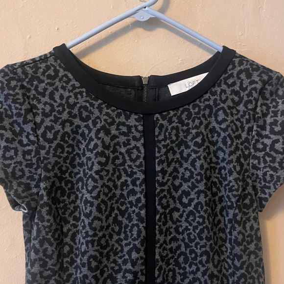 ann taylor loft • black& gray knit short sleeve leopard cheetah print mini dress - Picture 7 of 17